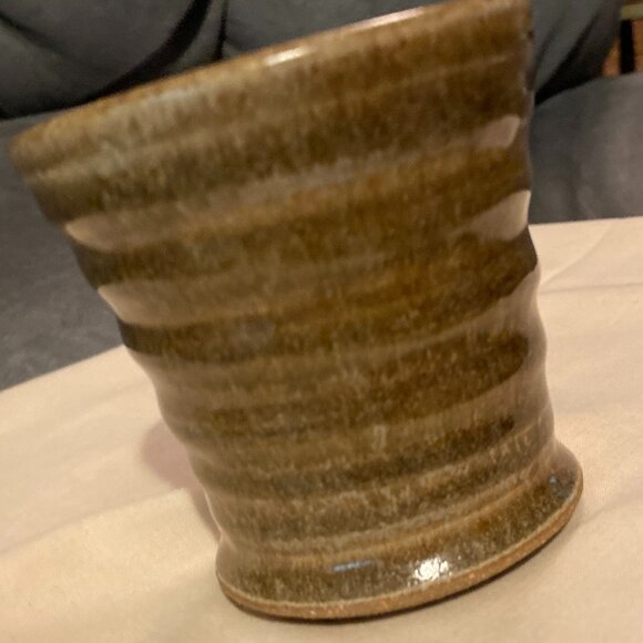 Handcrafted Artisan Pottery Vase/Cup-Swirled Design-Artist Signed-3" High-EUC - Picture 6 of 8